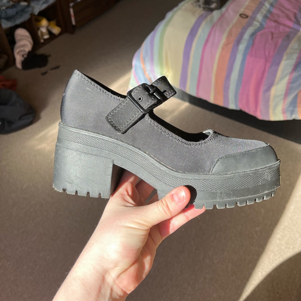 Black platform Mary Janes 💓